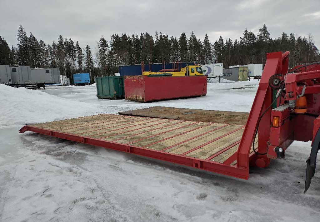 Konelavetti Koukku ja vaijeritartunta  - Roll-off container: picture 1