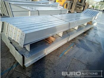 Construction container Steel Frame Building 60' x 40' x 19'6". 3x 20' Bays, 8x Stanchions, 8x Rafters, 2x Roof Brace Bars, 2x Side Brace Bars, Purlin Cleats to suit Fibre Cement or Steel Roof Sheets: picture 1
