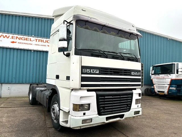 DAF 95.380 XF SPACECAB (EURO 2 (MECHANICAL PUMP & INJECTORS) / ZF16 MANUAL GEARBOX / AIRCONDITIONING) - Tractor unit: picture 2