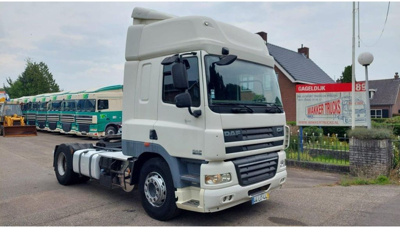 DAF CF 85.410 - Tractor unit: picture 2