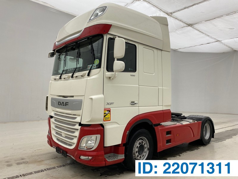 DAF XF105.530 Super Space Cab - Tractor unit: picture 1