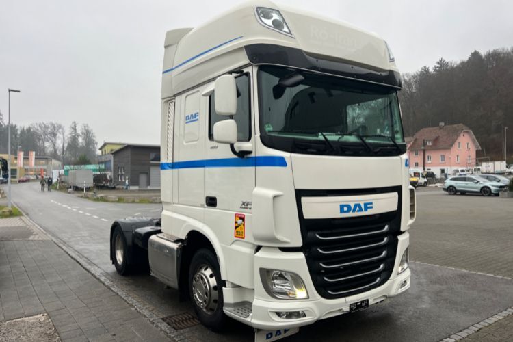 DAF XF460 SUPERSPACE  - Tractor unit: picture 3
