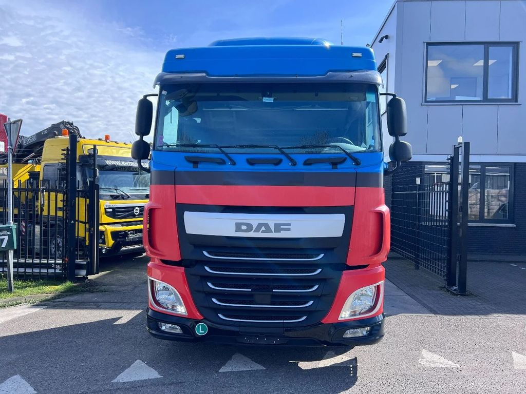 DAF XF 440 4X2 EURO 6 MEGA  - Tractor unit: picture 2