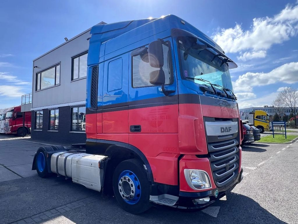 DAF XF 440 4X2 EURO 6 MEGA  - Tractor unit: picture 3