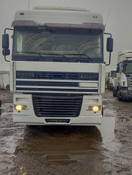 DAF XF 95.430 - Tractor unit: picture 2