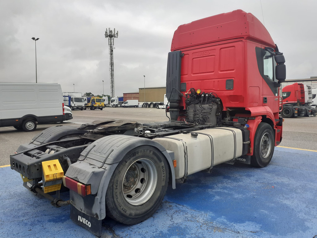 Tractor unit IVECO AT420 5785HMG: picture 4