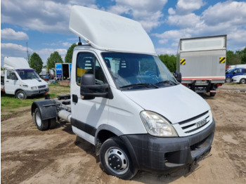 IVECO Daily 50C18 - Tractor unit: picture 1