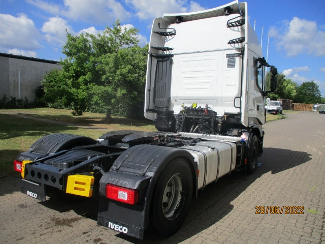 IVECO Stralis AS440S48T/P - Tractor unit: picture 3