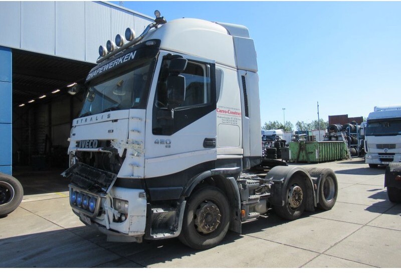 Iveco Stralis 420 Manual / 6x2 / Motor loopt / Engine Running / Motor lauft - Tractor unit: picture 1