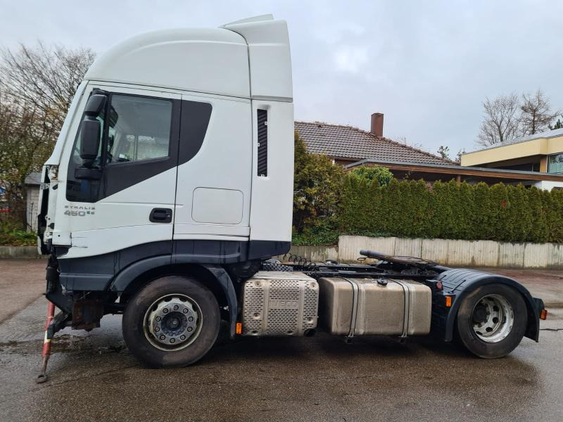 Iveco Stralis AS440 T/P 48 Unfall - Tractor unit: picture 5