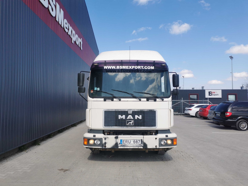 MAN 14.264 truck tractor - Tractor unit: picture 3