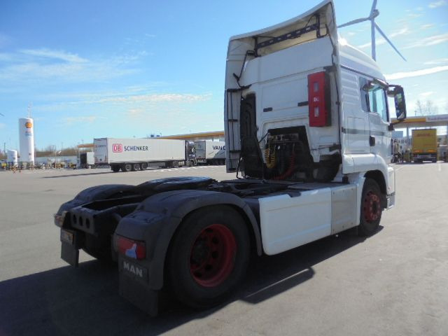 MAN TGS 18.320 - Tractor unit: picture 5