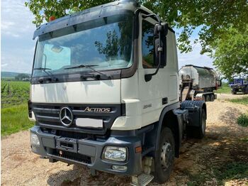 Tractor unit Mercedes-Benz Actros 2046 4x4 tractor unit - tipp. hydr. - retarder: picture 1