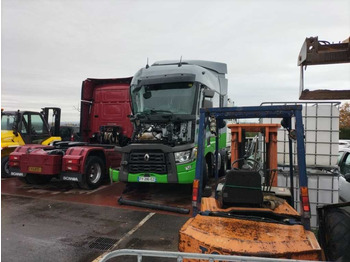 Tractor unit RENAULT T 440