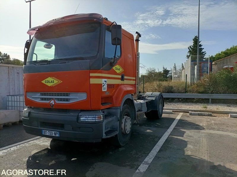 Renault 420.18T - Tractor unit: picture 2