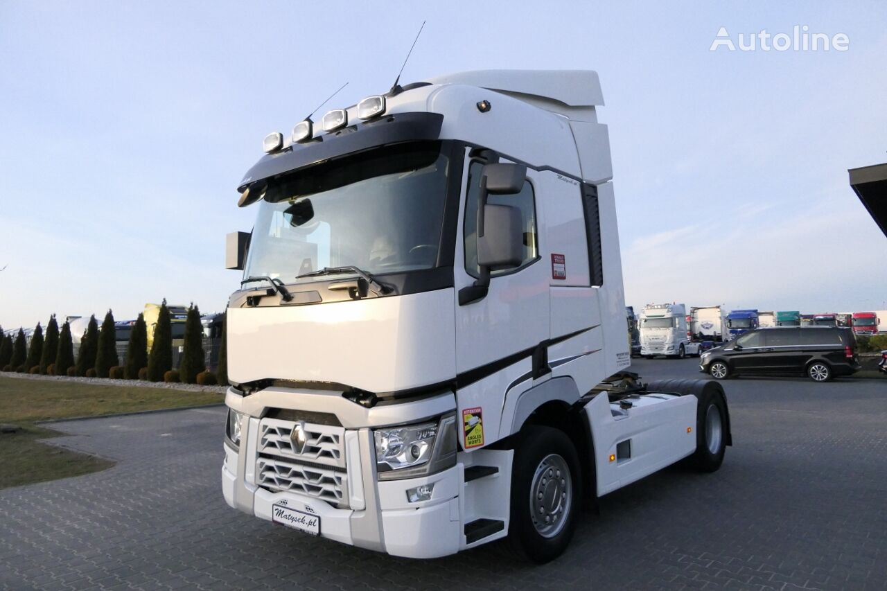 Renault T 440 - Tractor unit: picture 3