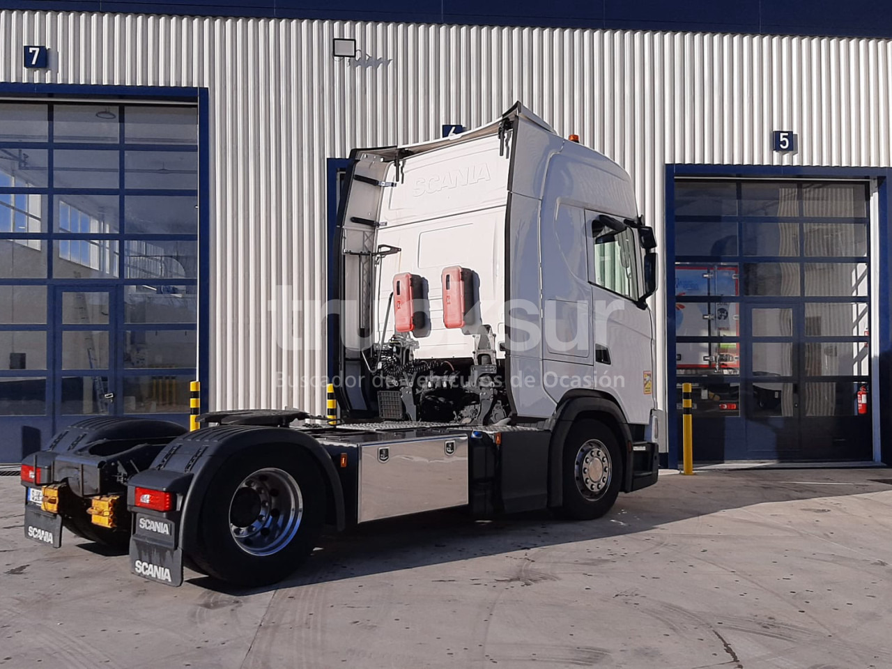 SCANIA S410 - Tractor unit: picture 4
