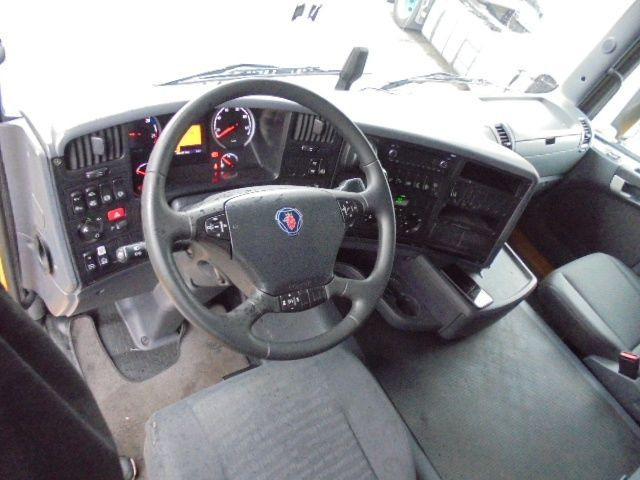 Tractor unit Scania G410: picture 10