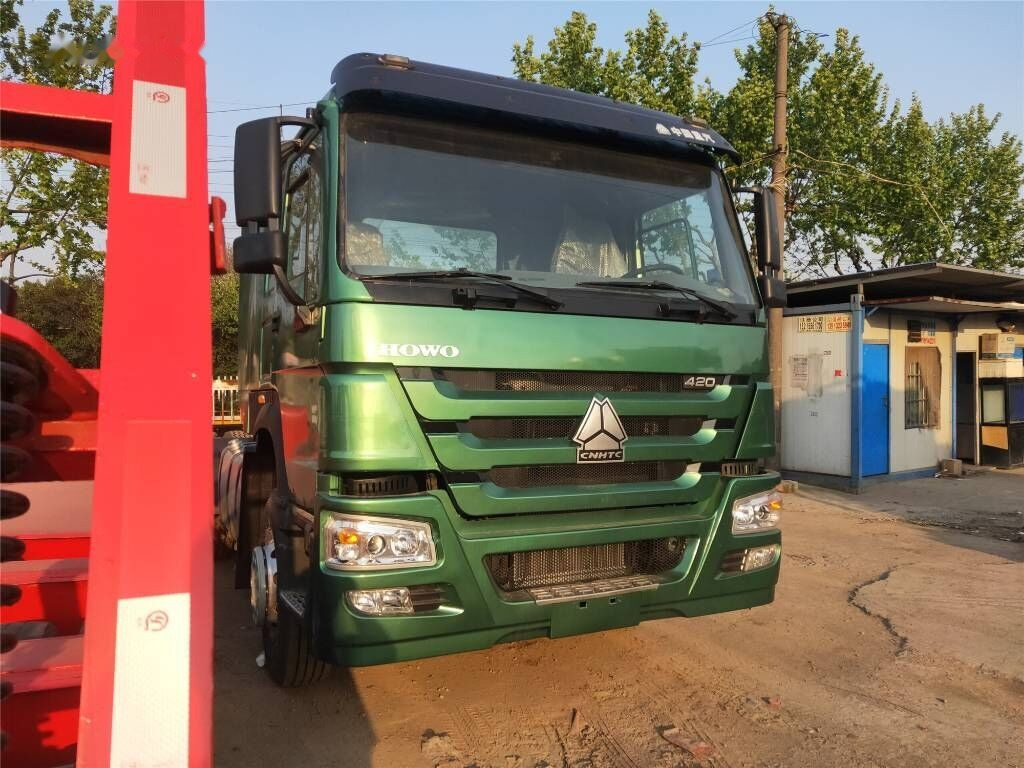 Sinotruk Howo A7 - Tractor unit: picture 3