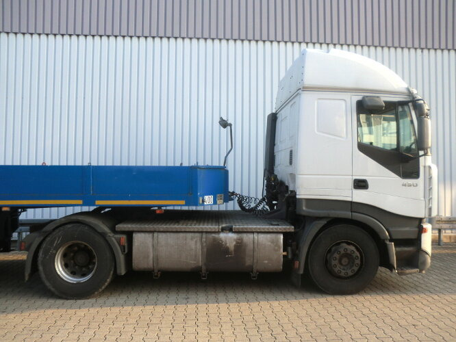 Stralis 440S43T/P 4x2 Stralis 440S43T/P 4x2, Kipphydraulik - Tractor unit: picture 2