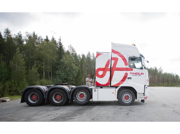 Volvo FH16, 8x4  - Tractor unit: picture 1