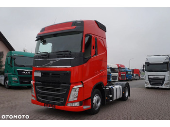 Volvo FH 420 EURO 6 GLOBETROTTER NISKI PRZEBIEG 229.000 KM - Tractor unit: picture 1