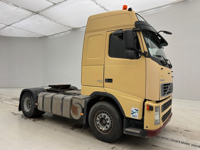 Volvo FH 440 Globetrotter - Tractor unit: picture 3