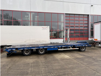 3 Achs Tiefladeranhänger 9 m Ladeflächenlänge  - Low loader trailer: picture 1
