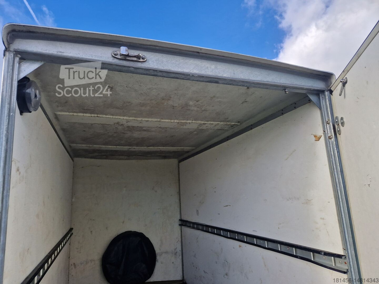 750kg Koffer gebremst gebraucht - Closed box trailer: picture 4