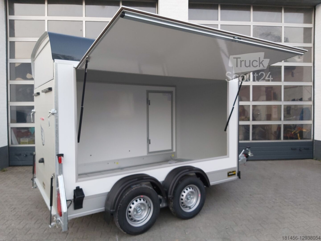 Anhänger für Rennsport Werkstatt Koffer Seitenklappe Tür Pullman 100km/H - Closed box trailer: picture 5