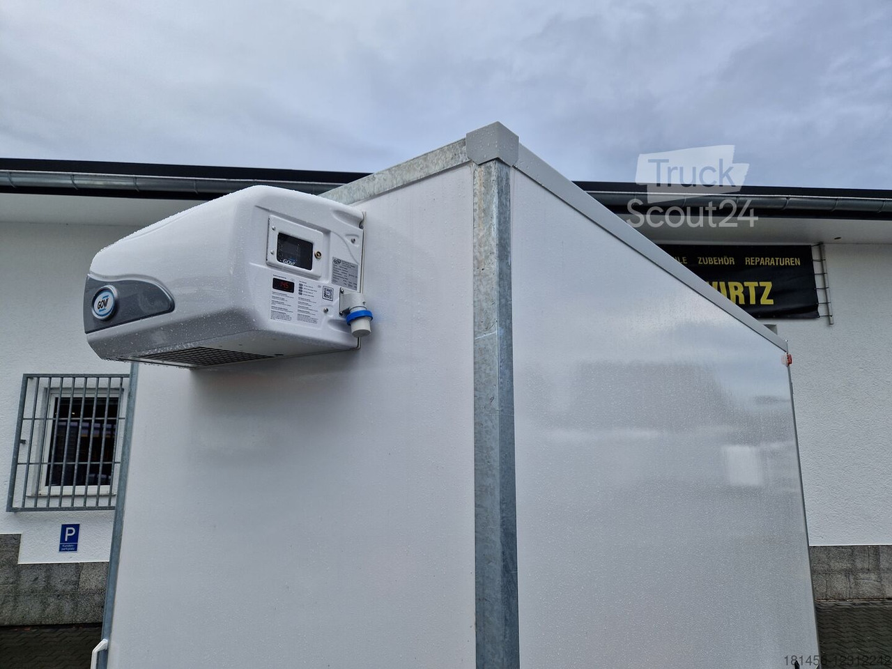 Blyss Kühlanhänger mit Seitentür flexible Lagerung mobile Kühlzelle 230 V GOVI Kühlung Arktik 2000 - Refrigerator trailer: picture 4