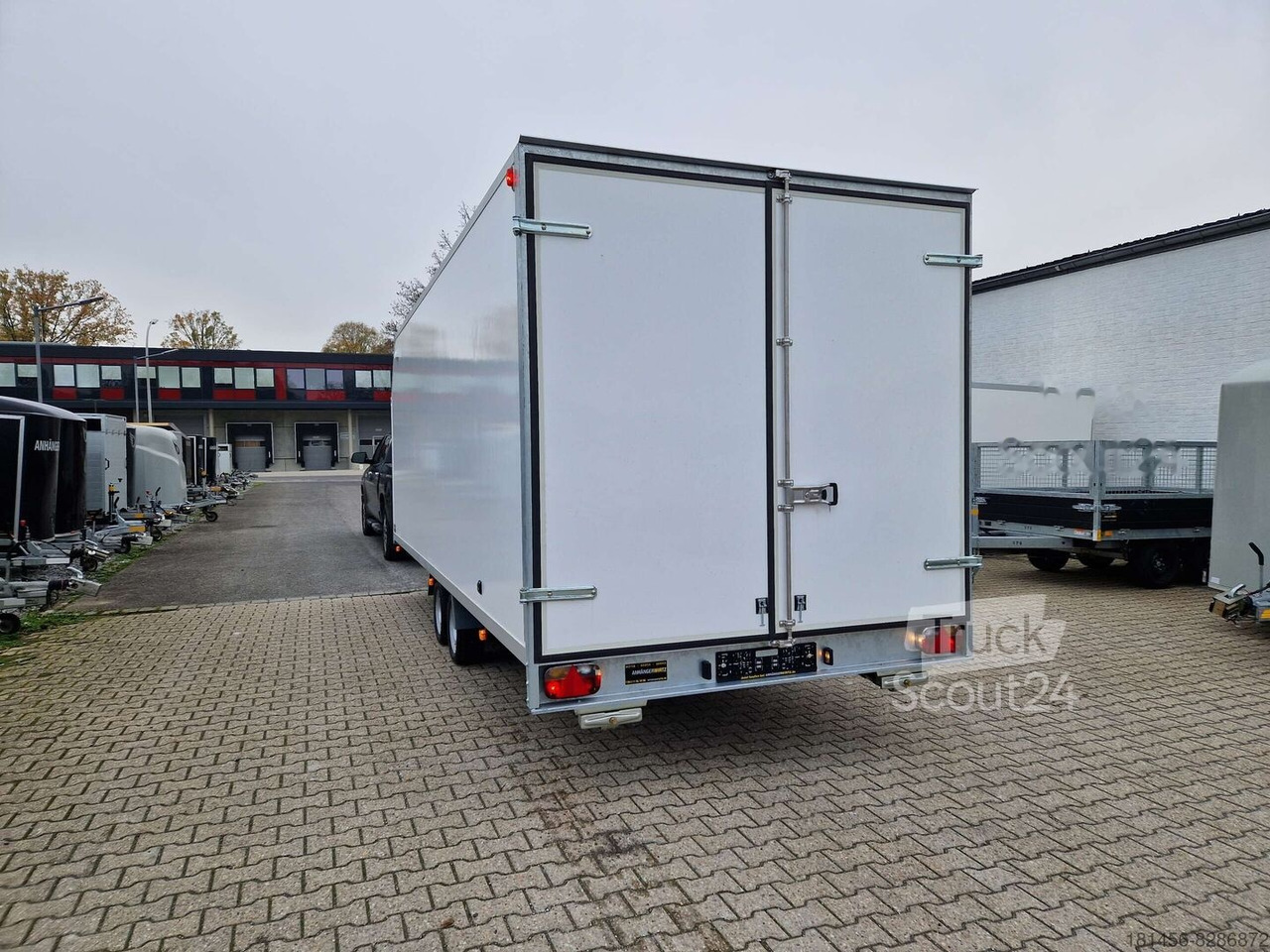Blyss riesiger ISO Koffer mit Seitentür 615cm Innenlänge aerodynamisch 3500kg verfügbar - Closed box trailer: picture 2