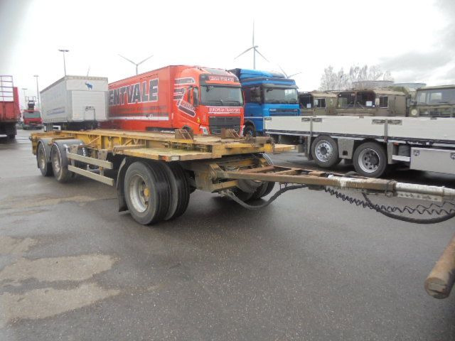 Burg BPA 10-18 - Container transporter/ Swap body trailer: picture 3