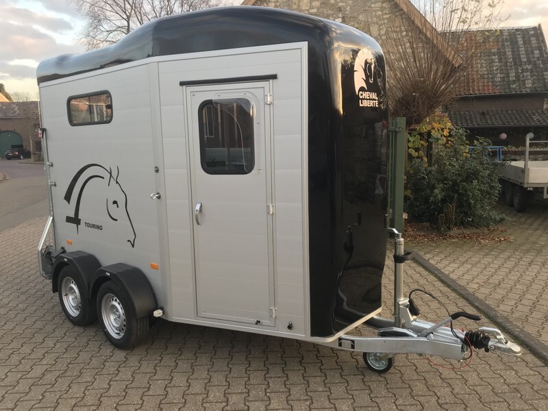 CHEVAL Liberte Touring Country met vooruitloop - Horse trailer: picture 1