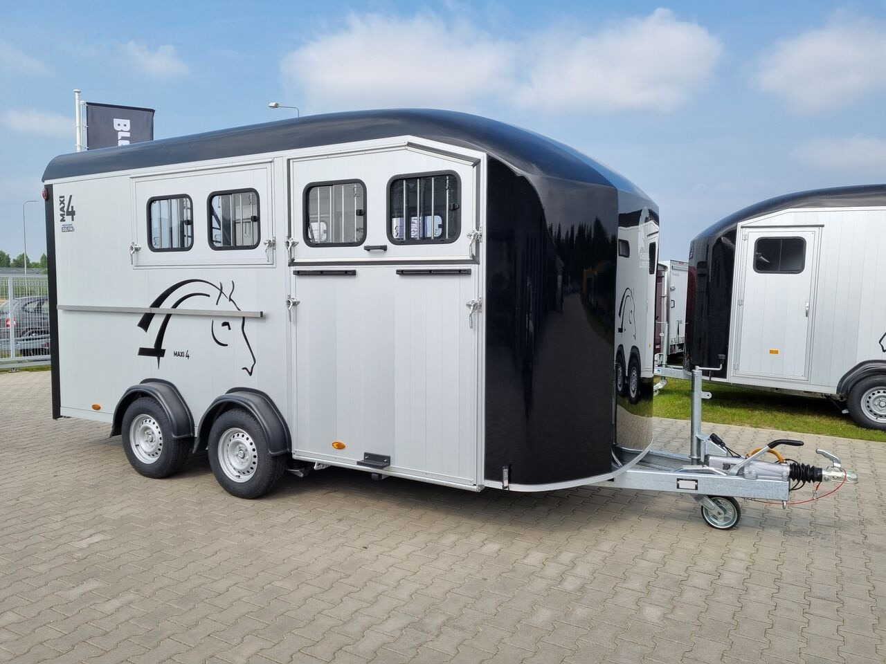 Cheval Liberté Optimax Maxi 4 horse trailer 3.5T przyczepa na 4 konie siodlarni - Horse trailer: picture 1