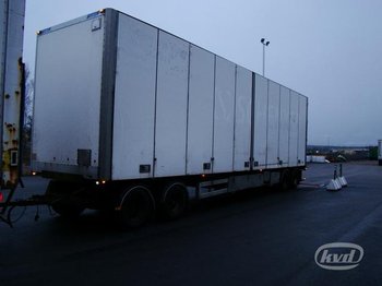  Närko P42-UKRGS45-360 4-axlar Box (side doors) - Closed box trailer