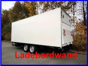 Sommer Tandemkoffer mit Ladebordwand - Closed box trailer
