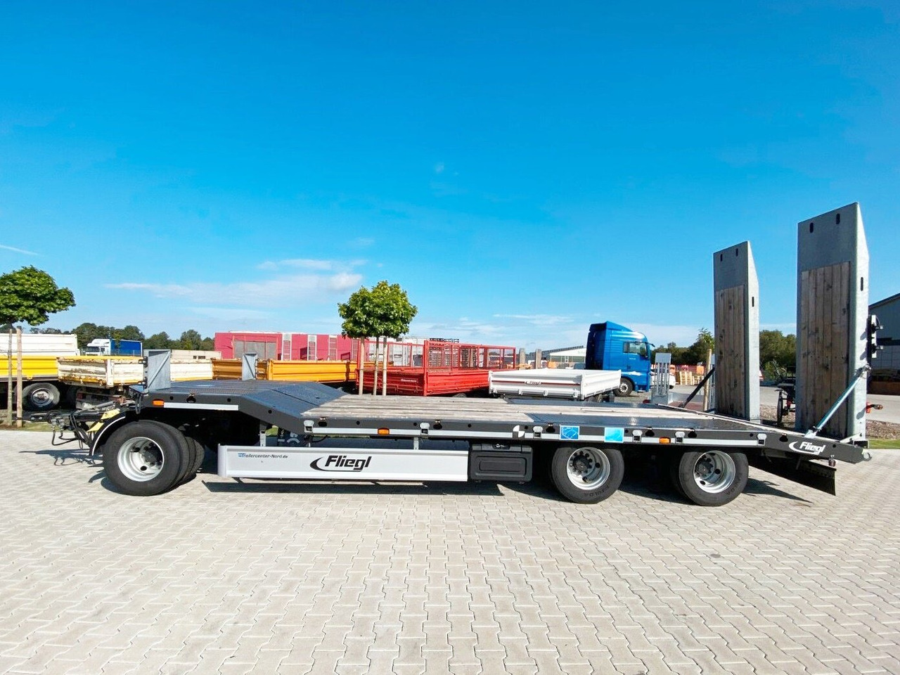 Fliegl DTS-S 300 DTS-S 300 - Low loader trailer: picture 1