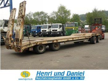 Low loader trailer for transportation of heavy machinery GOLDHOFER TU-L4-SX2-32/80: picture 1