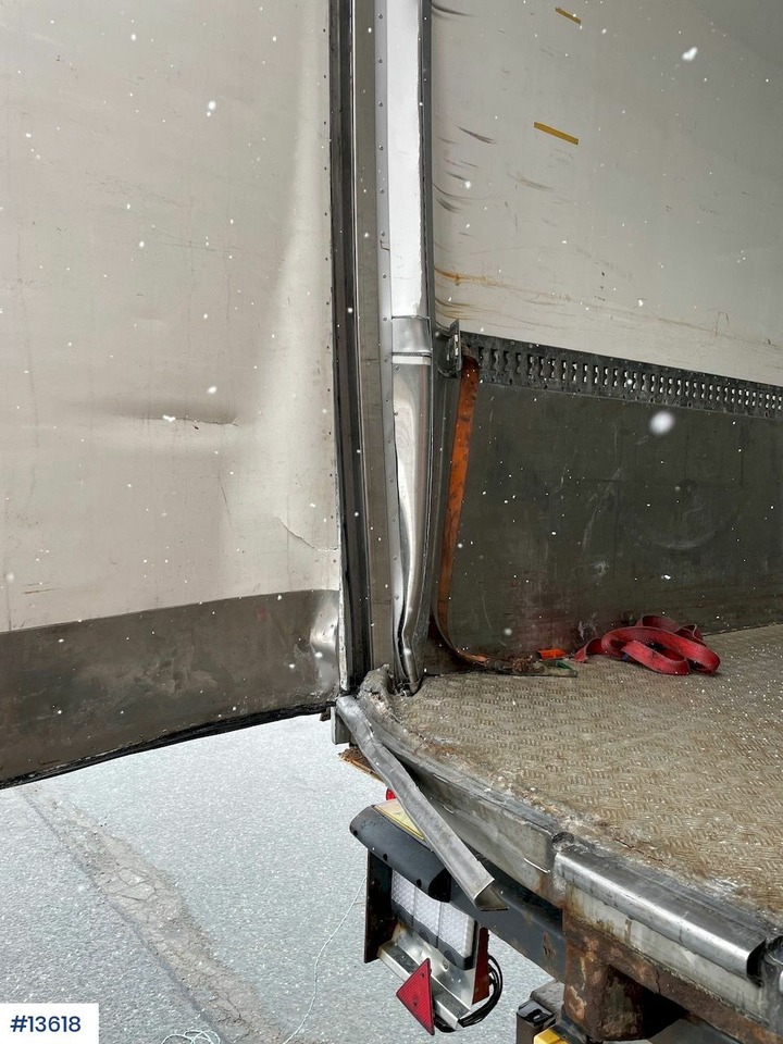 HFR Trailer w/ fridge/freezer unit, repair object - Refrigerator trailer: picture 5