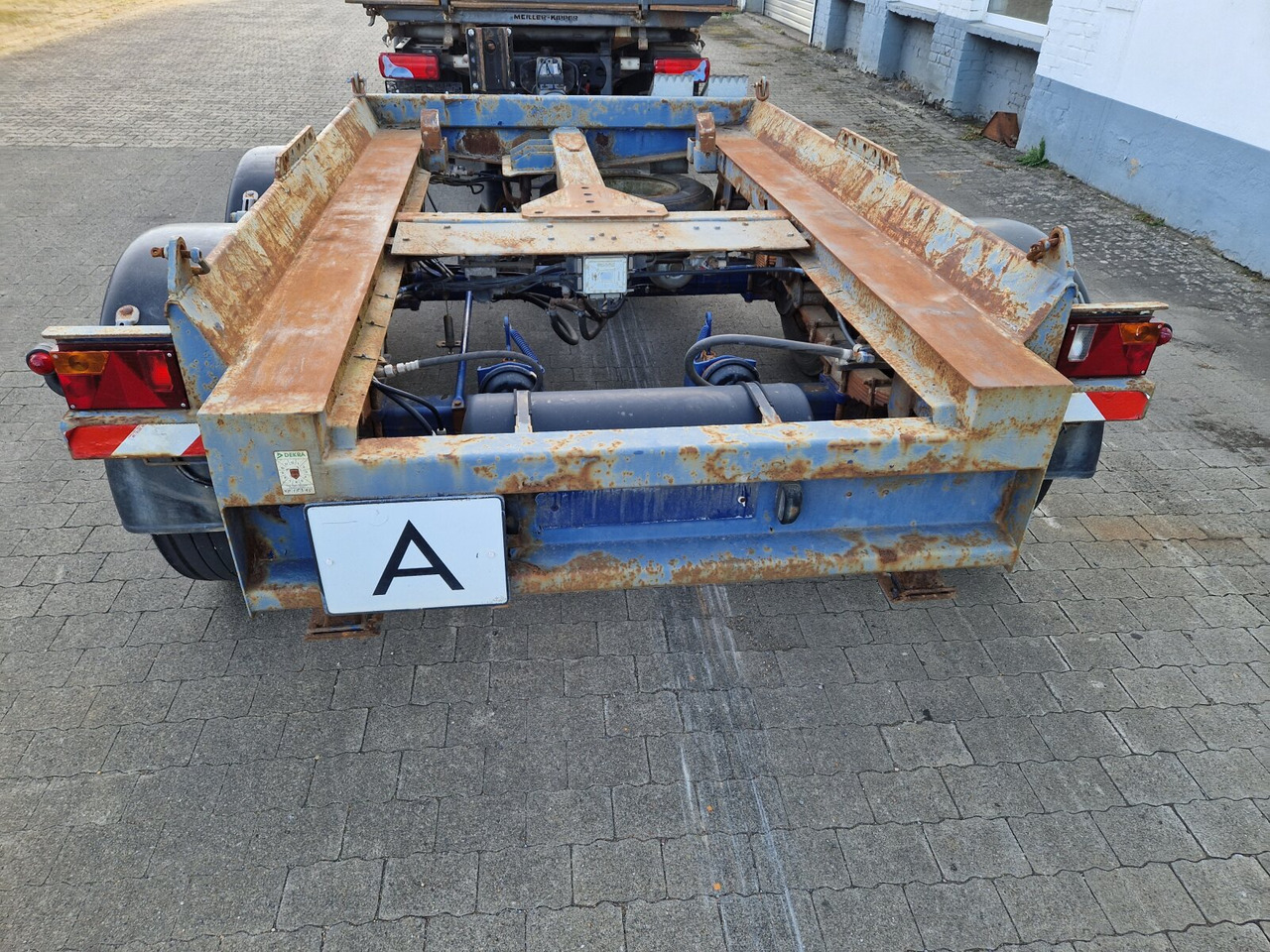 HTM 13 HTM 13, Anhänger für 1 x Absetzmulde - Roll-off/ Skip trailer: picture 4