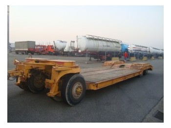 Low loader trailer for transportation of heavy machinery Langendorf THS 24: picture 1