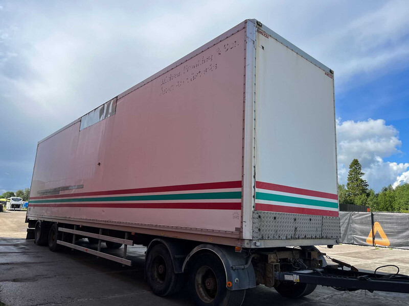 Limetec VPU 438 - Closed box trailer: picture 3