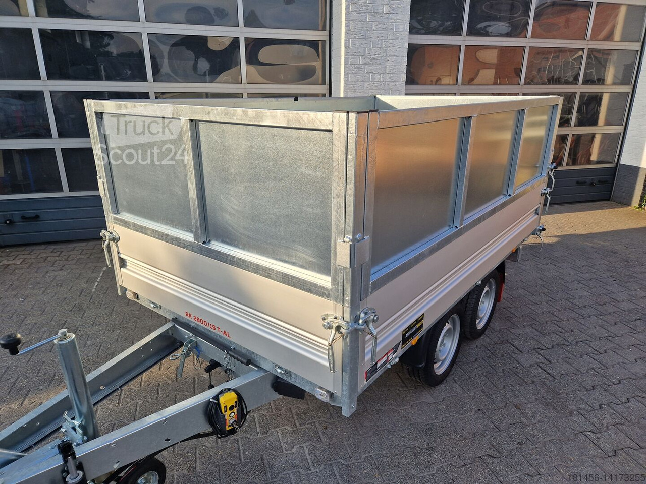 Pongratz ABHOLBEREIT elektro Heckkipper Kompakt mit Volumenaufsatz 2500kg Stahlboden Stahlaufsatzwände - Tipper trailer: picture 2