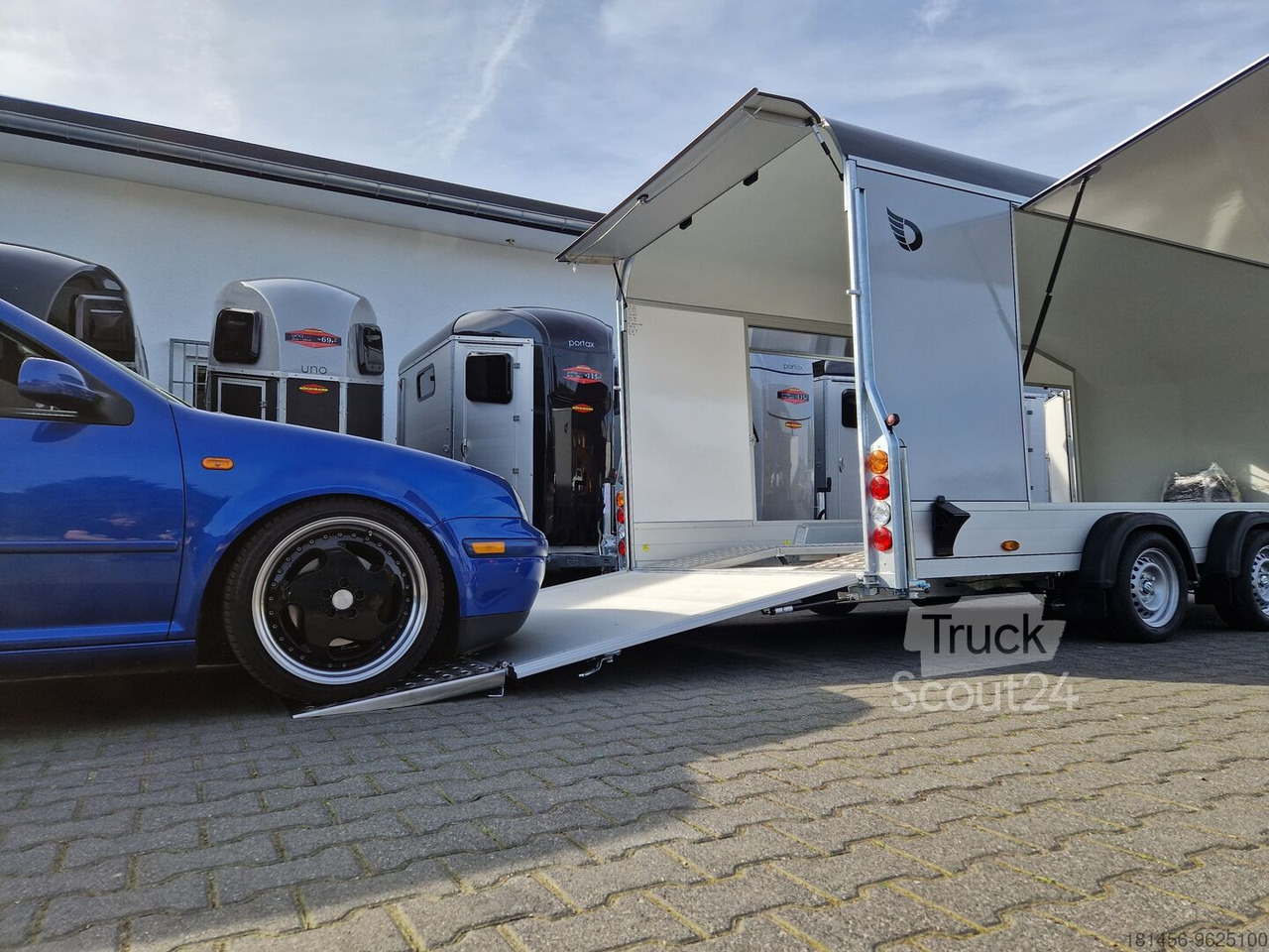 Roadster 1000 enclosed Car Transport Trailer 3500kg 100km/h Pullman Soft Fahrwerk - Autotransporter trailer: picture 3