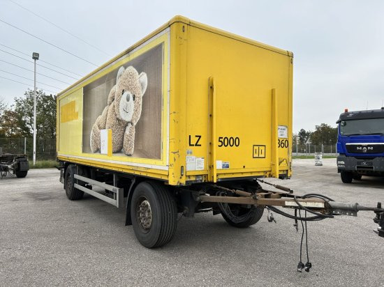 Saxas, Anhängewagen Kofferaufbau mit Hebebühne - Closed box trailer: picture 2