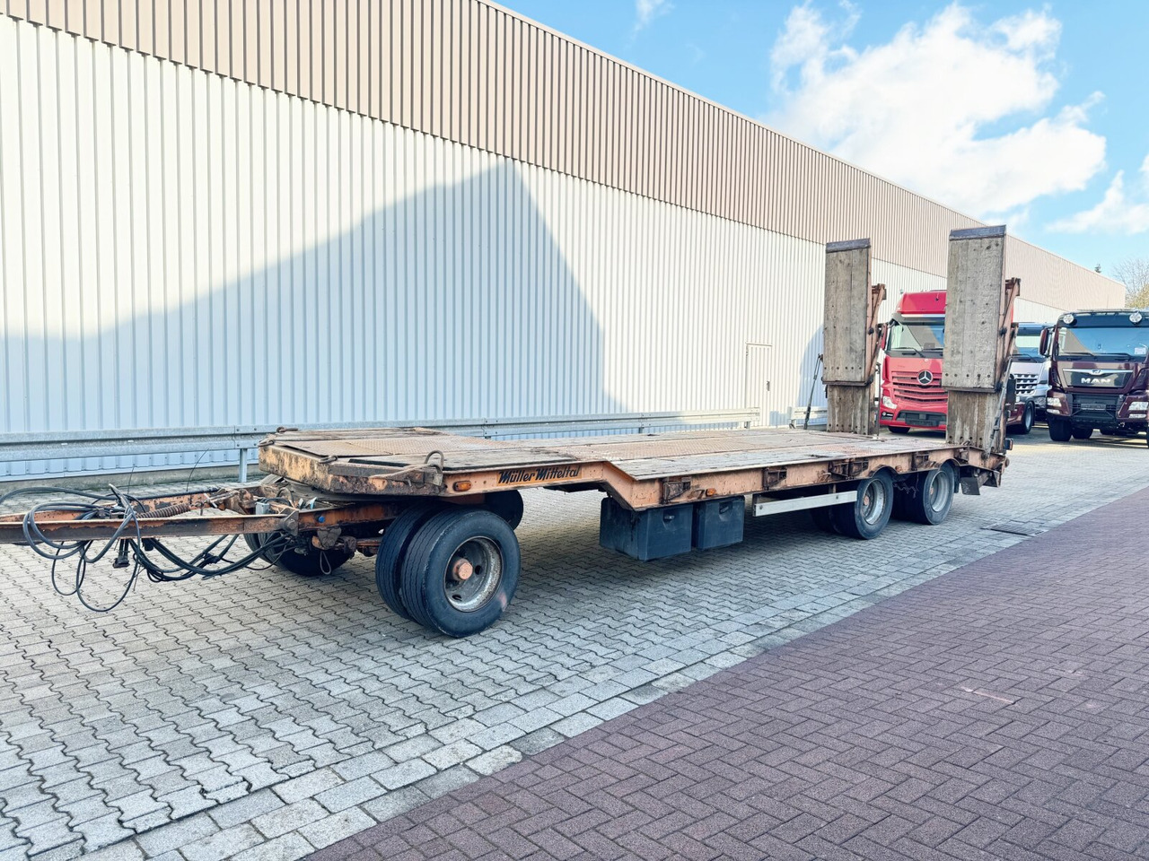 T 3 Kompakt 30,0 T 3 Kompakt  30,0, Hydr. Rampen, Verbr. auf 3m - Low loader trailer: picture 1