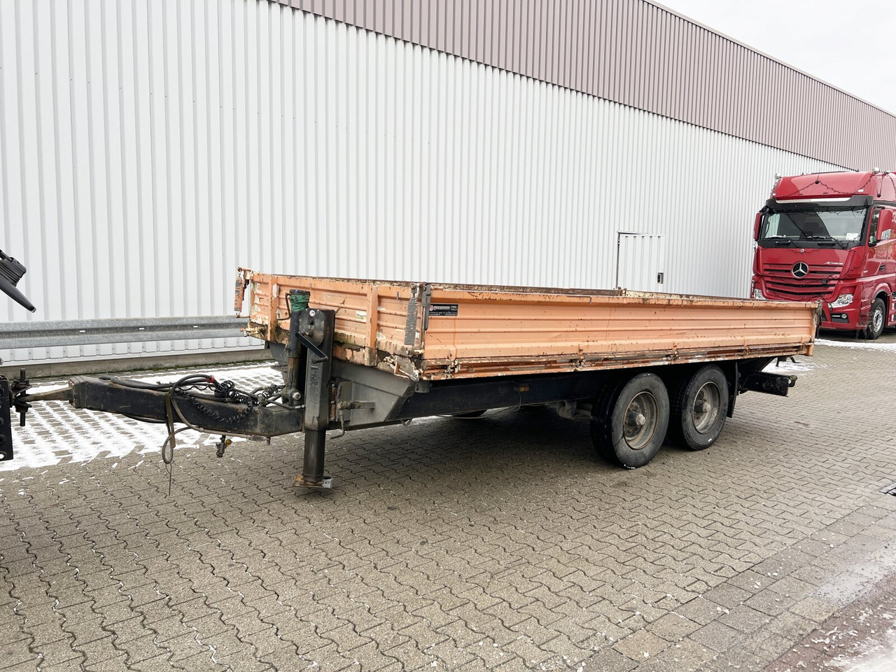UNTD 105A UNTD 105A - Dropside/ Flatbed trailer: picture 1