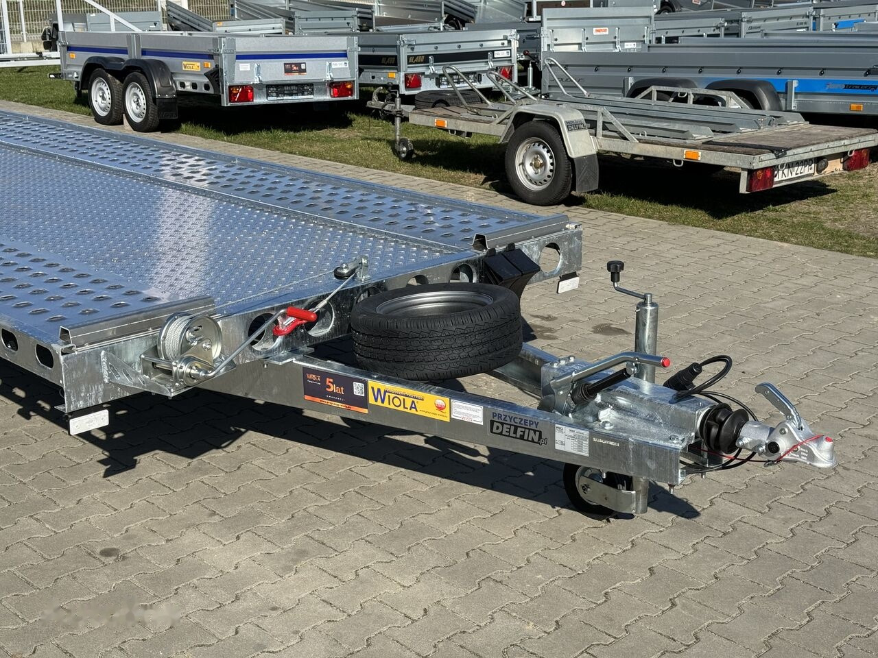 Wiola L35G85 8.5m long trailer with 3 axles for transport of 2 cars - Autotransporter trailer: picture 4