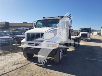 2002 INTERNATIONAL 8100 17376 - Dropside/ Flatbed truck: picture 1
